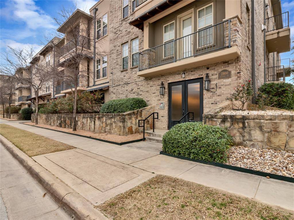 2800 Sandage Avenue #303, Fort Worth, TX 76109