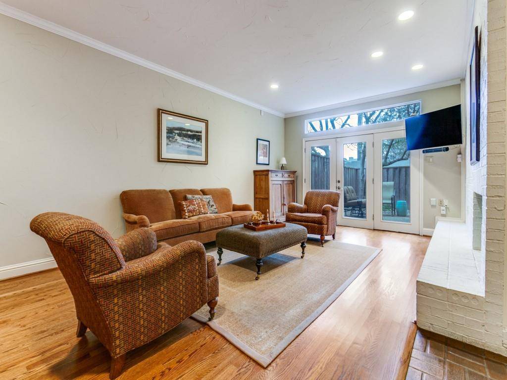 12275 Montego Plaza, Dallas, TX 75230