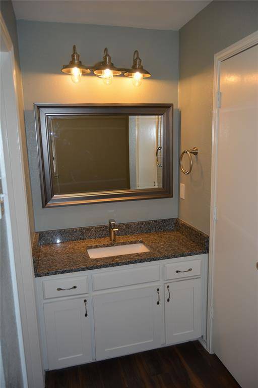 4611 Rockland Drive, Arlington, TX 76016