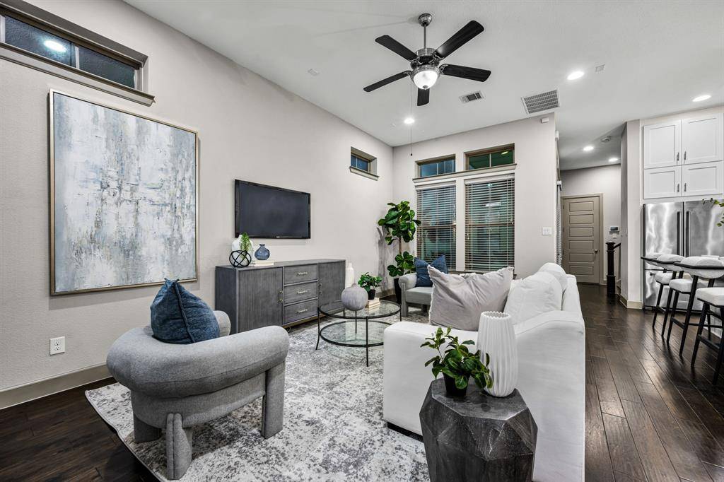 5451 Ashby Grove Street, Dallas, TX 75209