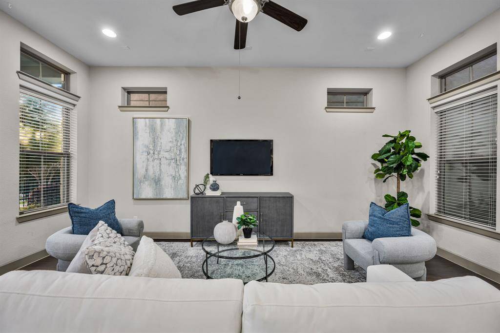 5451 Ashby Grove Street, Dallas, TX 75209