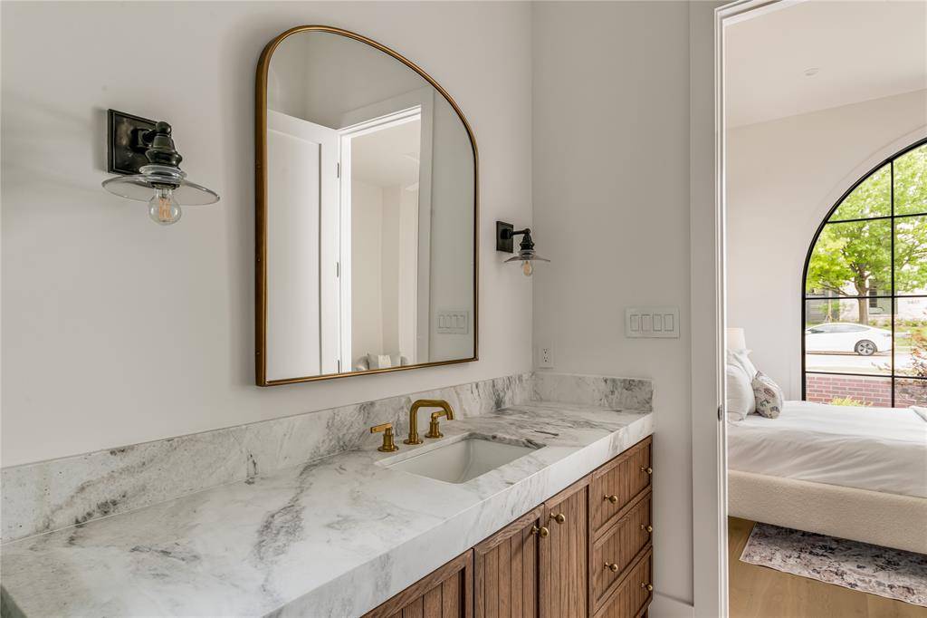 6834 Northridge Drive, Dallas, TX 75214