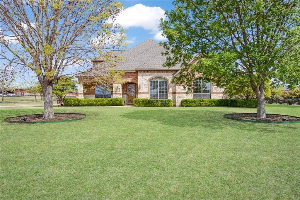 373 Sundance Drive, Van Alstyne, TX 75495