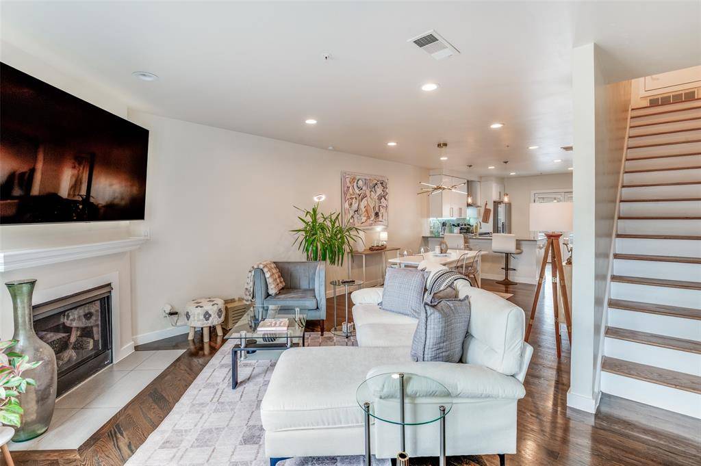 3922 Gilbert Avenue #214, Dallas, TX 75219