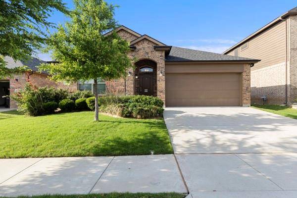 5016 Sugarcane Lane, Fort Worth, TX 76179