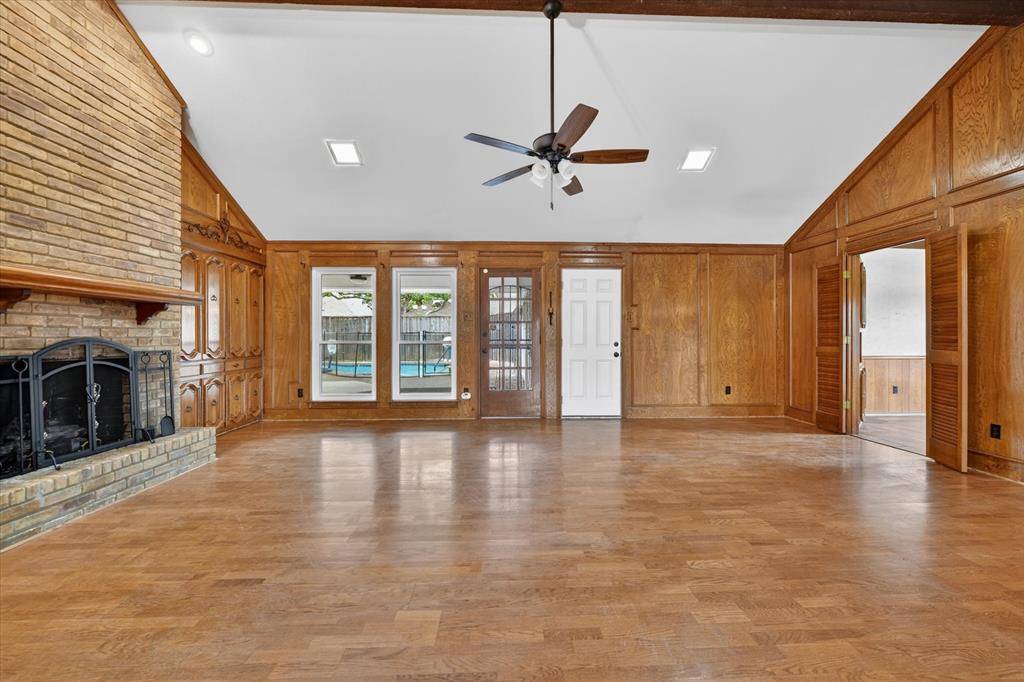 1000 Oxfordshire Drive, Carrollton, TX 75007