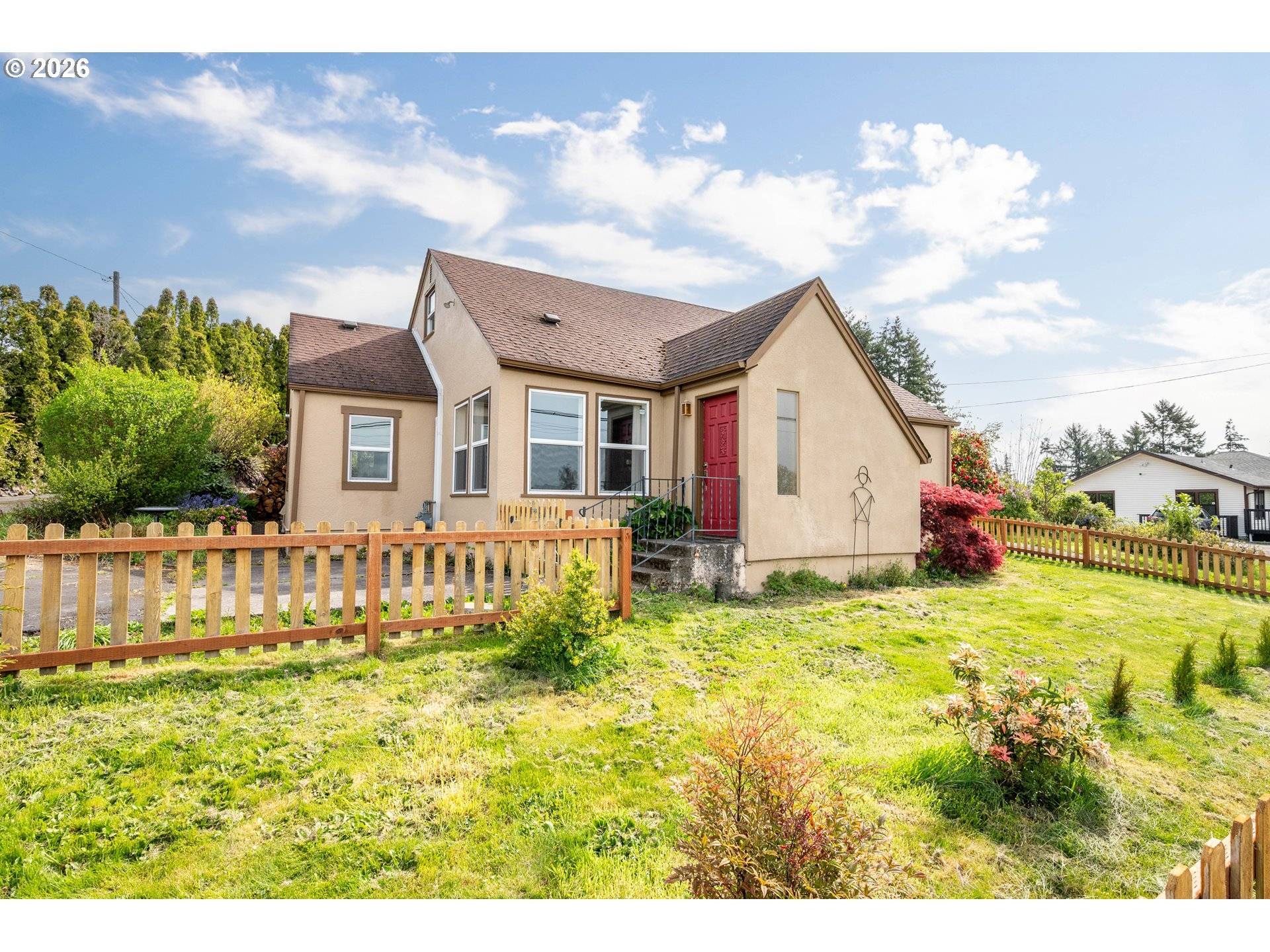 2916 COLUMBIA HEIGHTS RD, Longview, WA 98632