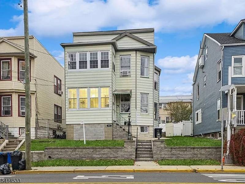 703 Schuyler #1, Kearny Town, NJ 07032