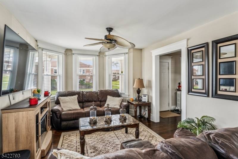 21 Ellington St, East Orange City, NJ 07017