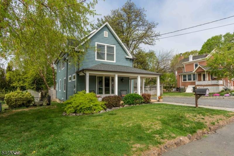 29 Central Ave, Atlantic Highlands Boro, NJ 07716