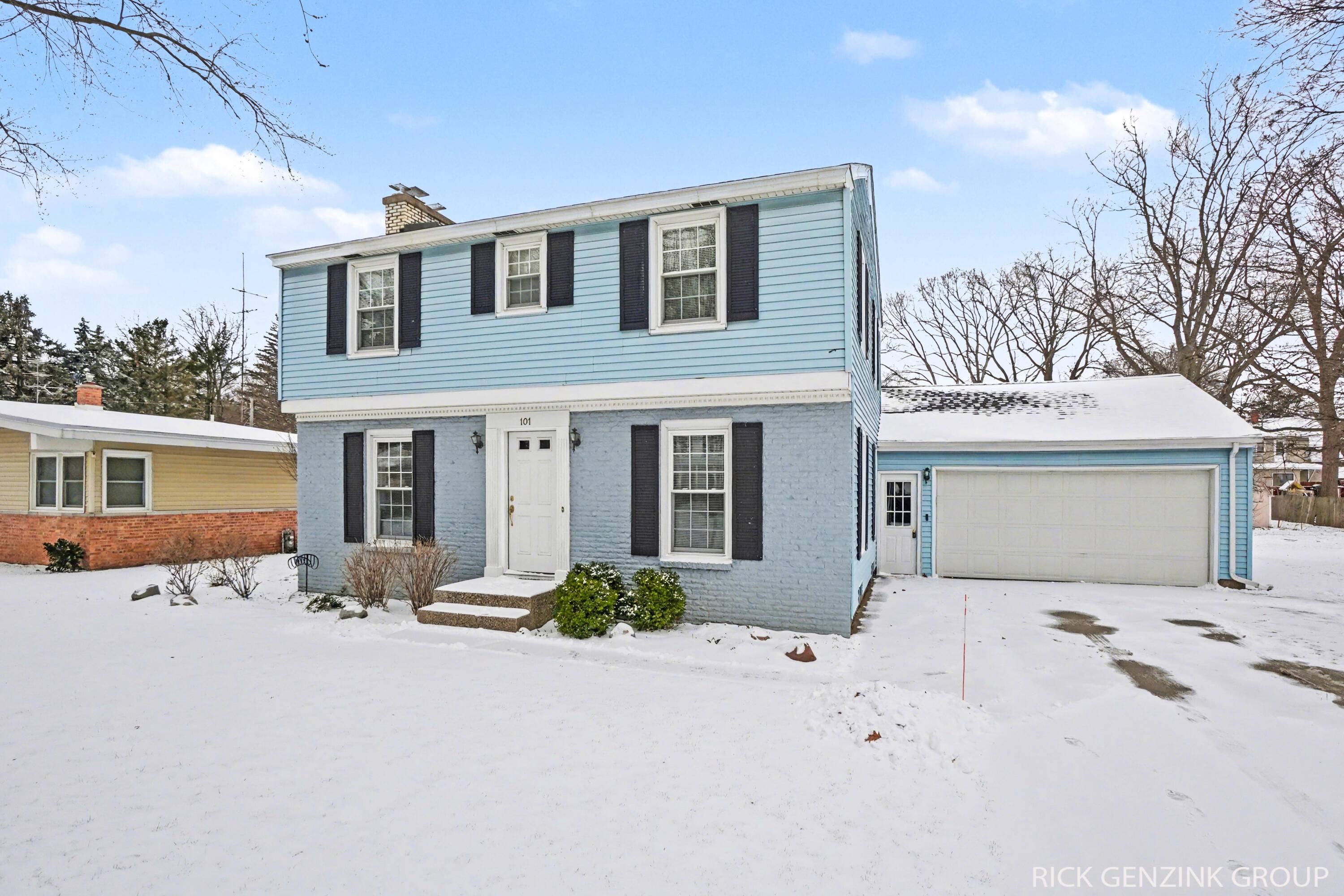 101 E 33rd ST, Holland City, MI 49423