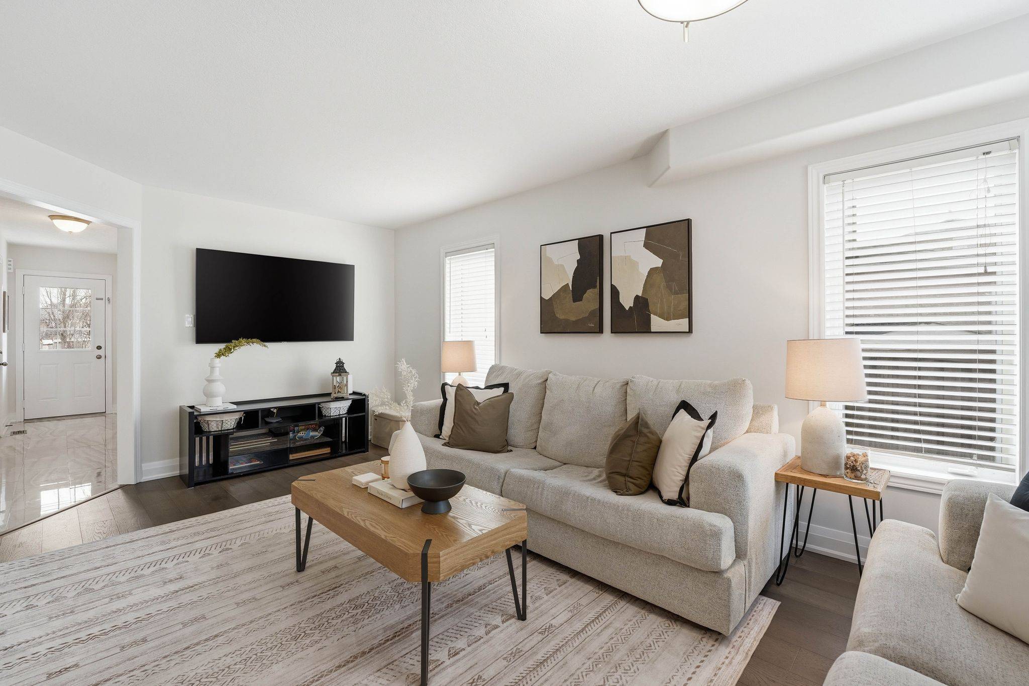 55 Christina CRES, Bradford West Gwillimbury, ON L3Z 0B1