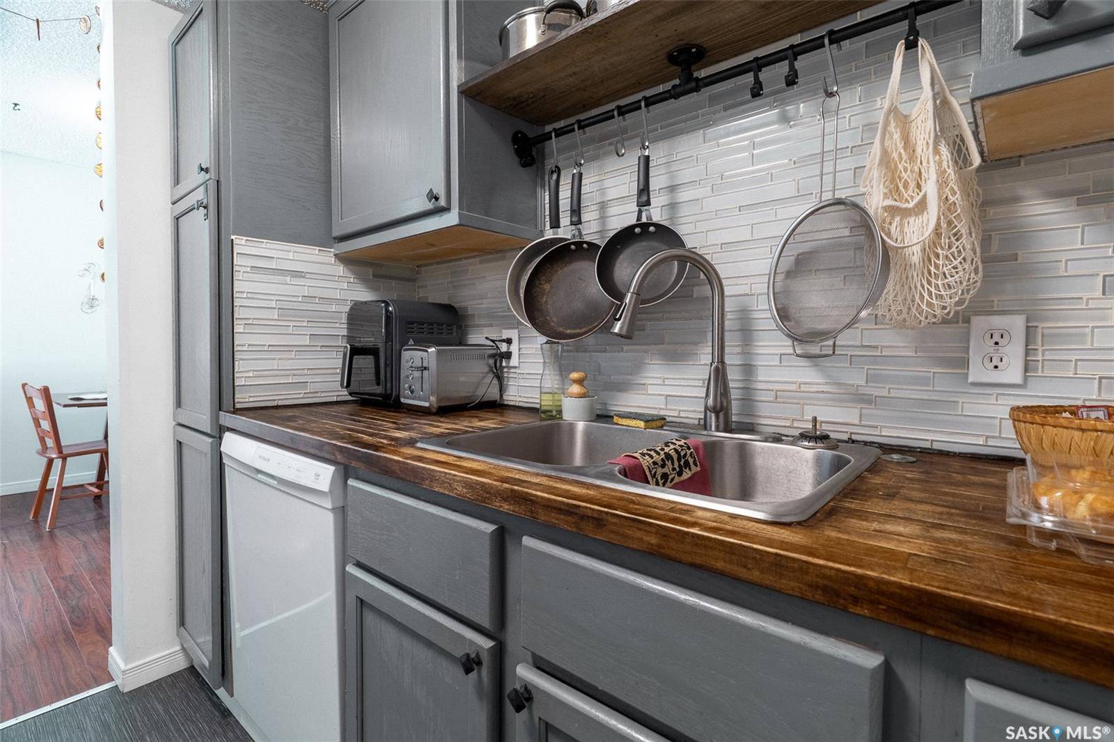 3420 Park STREET E #112, Regina, SK S4V 2M9