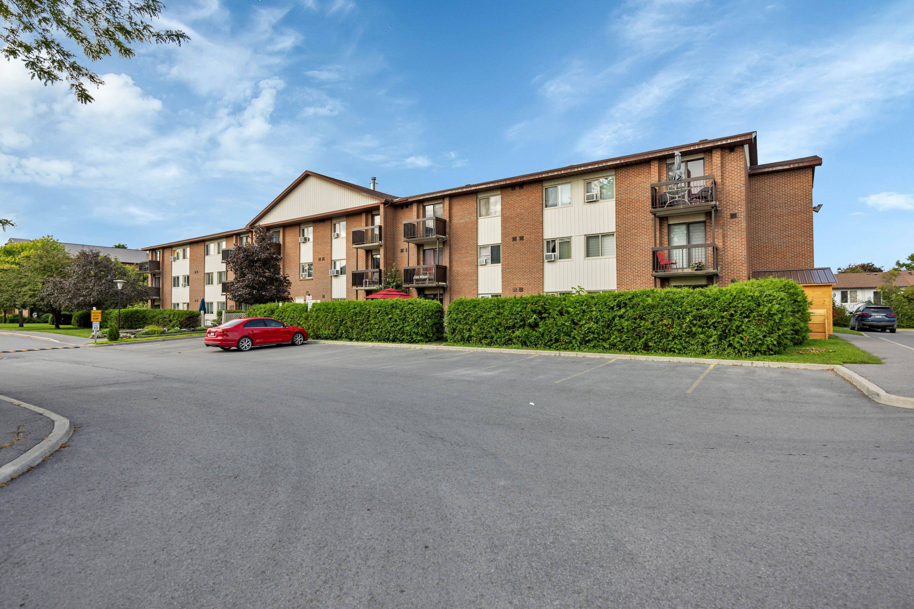 4 Robert ST, Arnprior, ON K7S 3N5