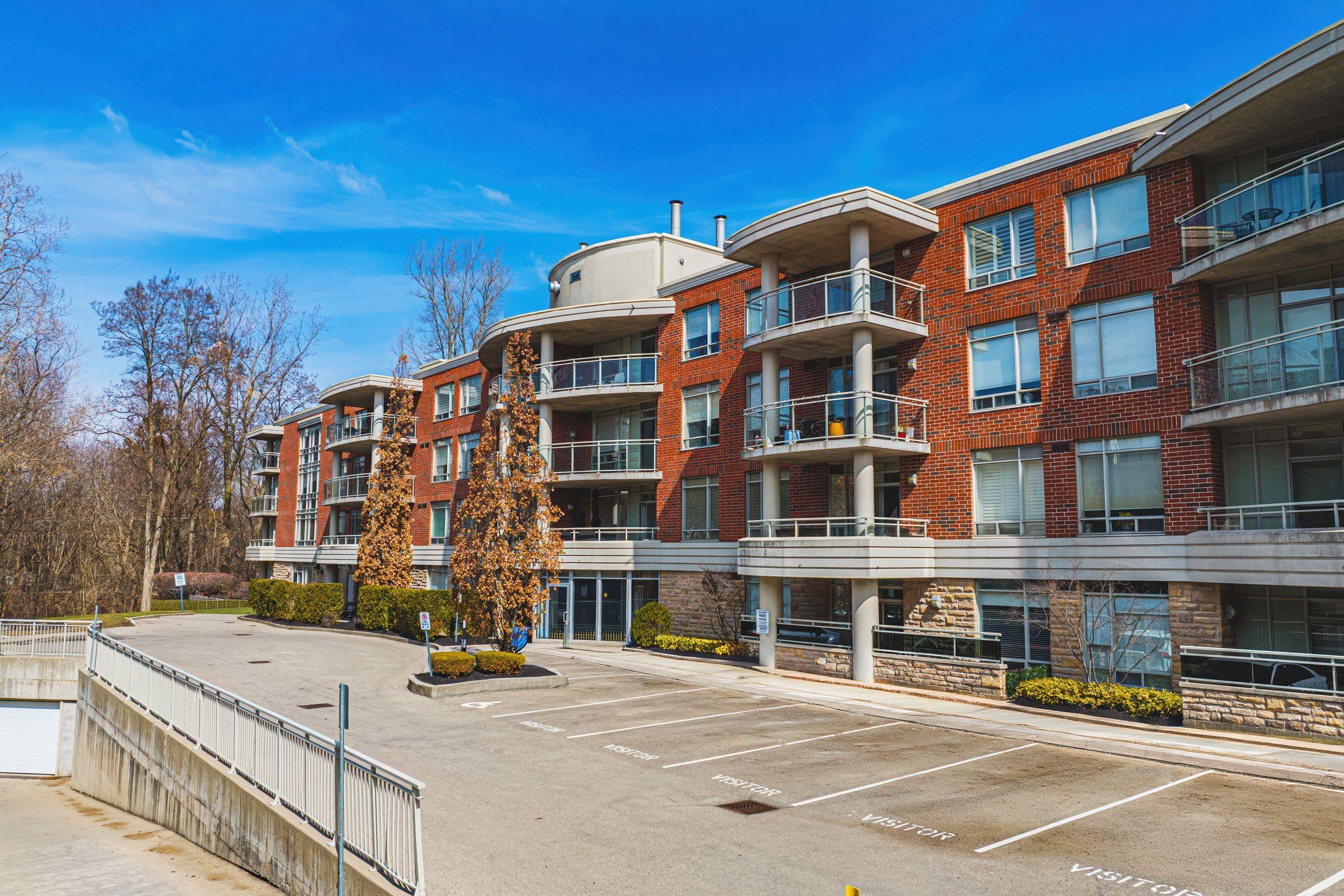 125 WILSON ST W #312, Hamilton, ON L9G 0B3