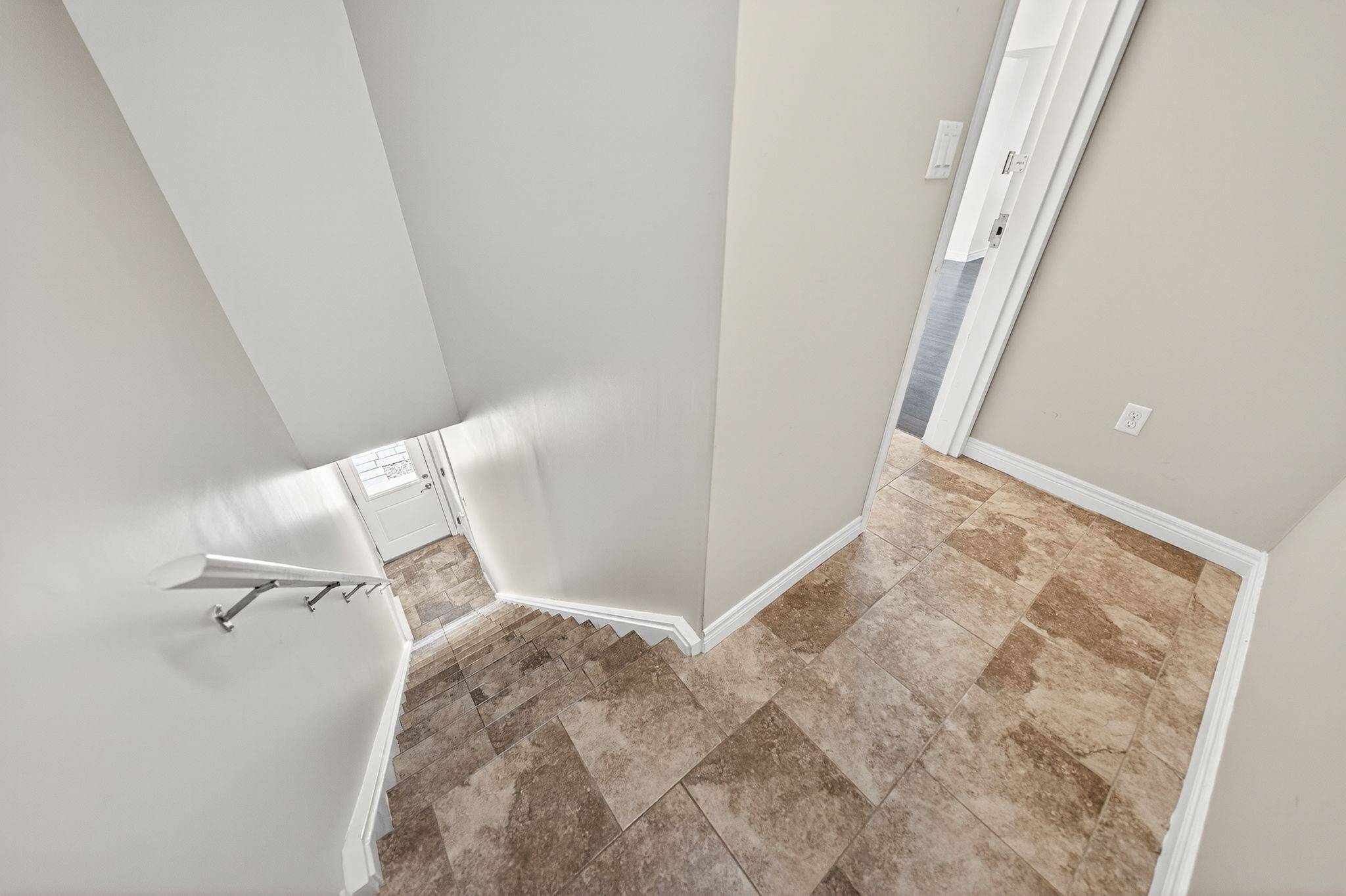 39 Kay CRES #12, Guelph, ON N1L 0N5