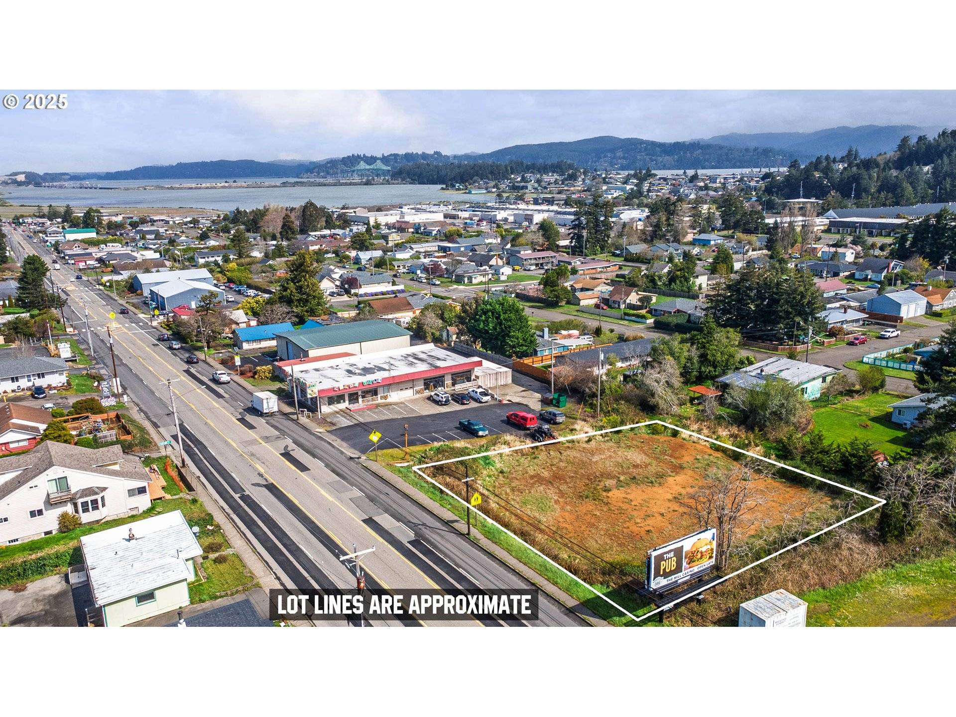 2515 BROADWAY AVE, North Bend, OR 97459