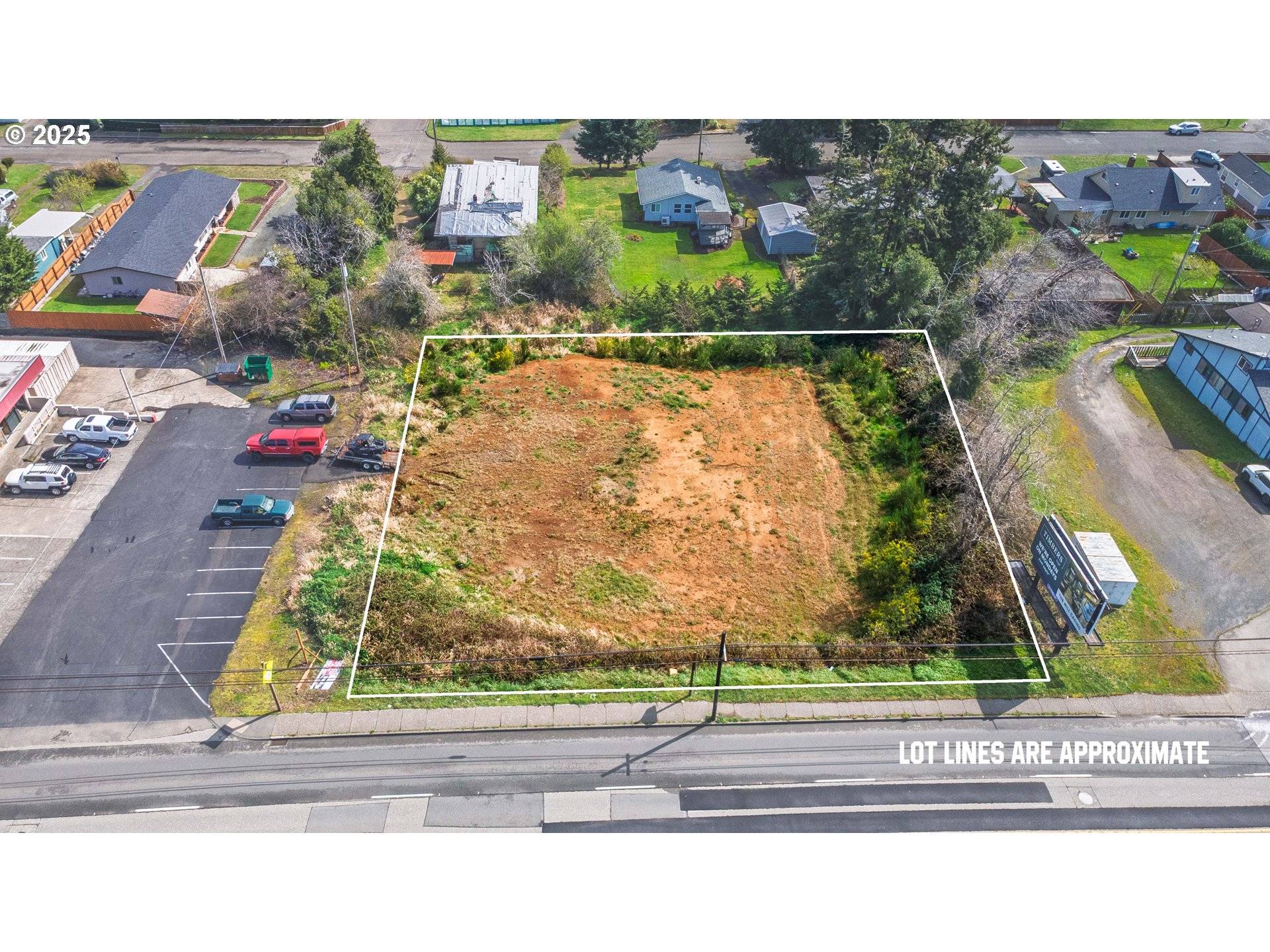 2515 BROADWAY AVE, North Bend, OR 97459