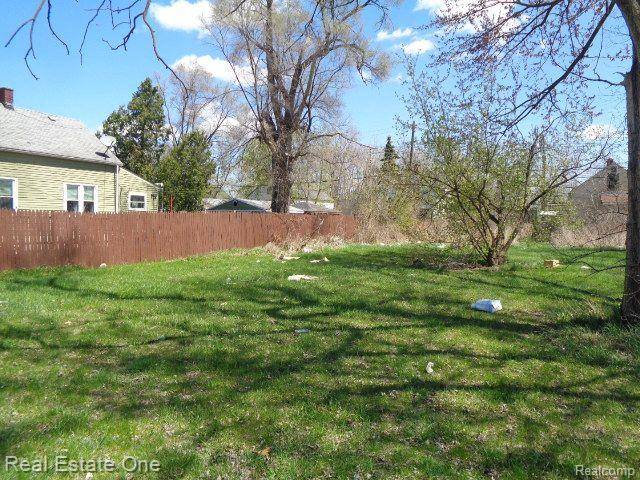 11808 SAINT LOUIS ST, Hamtramck, MI 48212