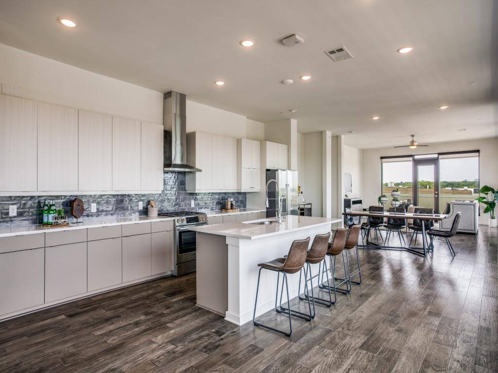 7450 Coronado Avenue #304, Dallas, TX 75214