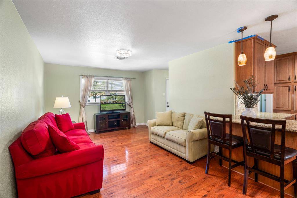 1702 Hendrix Drive, Irving, TX 75061