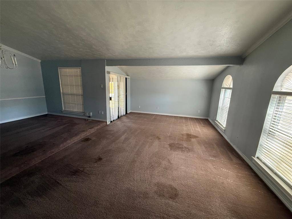 3225 Collins Boulevard, Garland, TX 75044