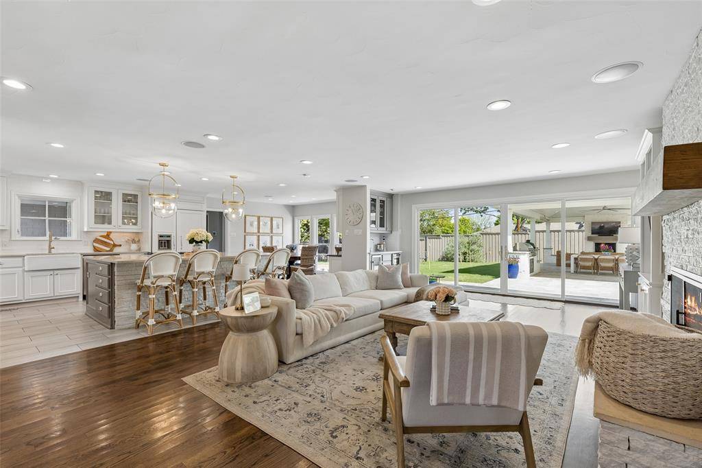 7439 Stonecrest Drive, Dallas, TX 75254