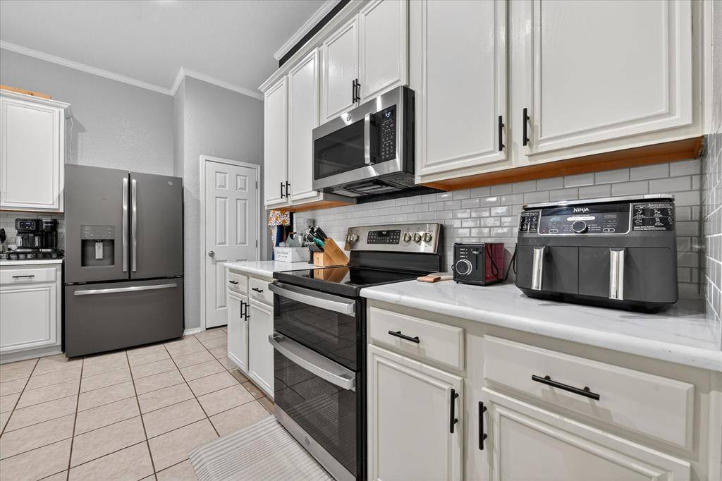 617 Bent Oak Drive, Fort Worth, TX 76131