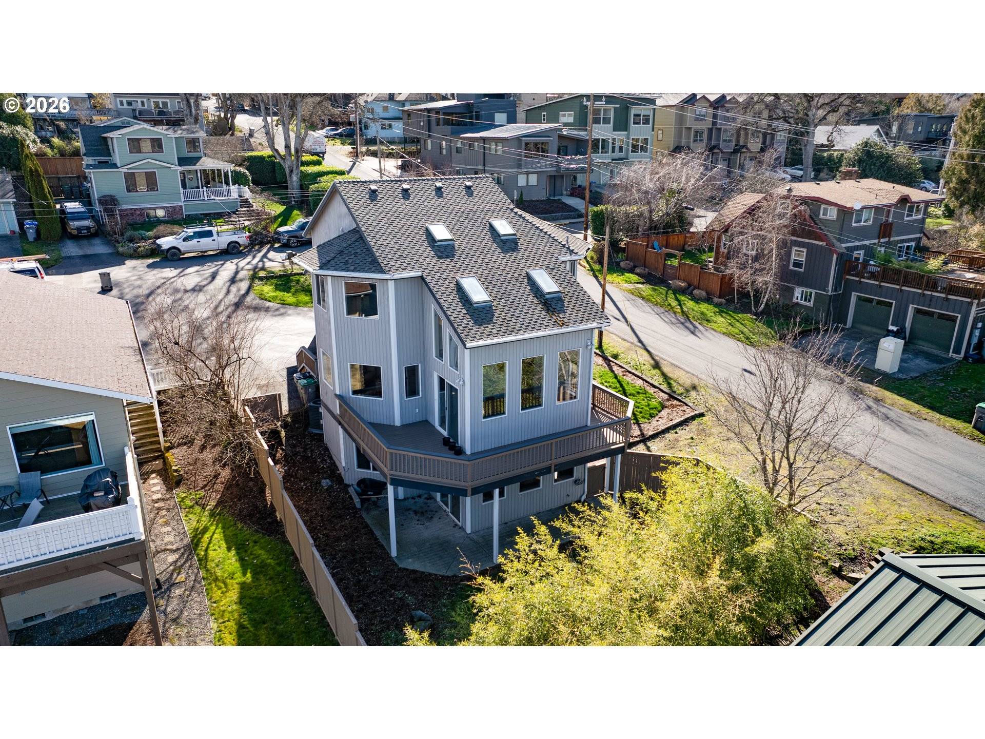 1222 LINCOLN ST, Hood River, OR 97031