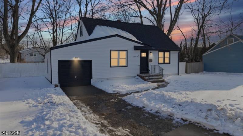 5 Lois Ave, East Brunswick Twp., NJ 08816