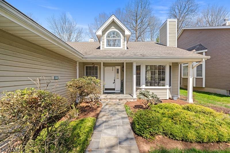 22 Smoke Rise Ln, Bedminster Twp., NJ 07921