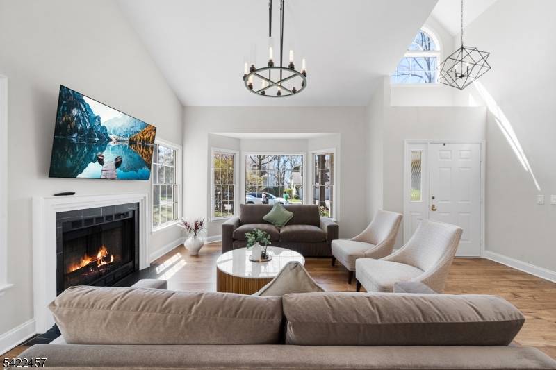 22 Smoke Rise Ln, Bedminster Twp., NJ 07921