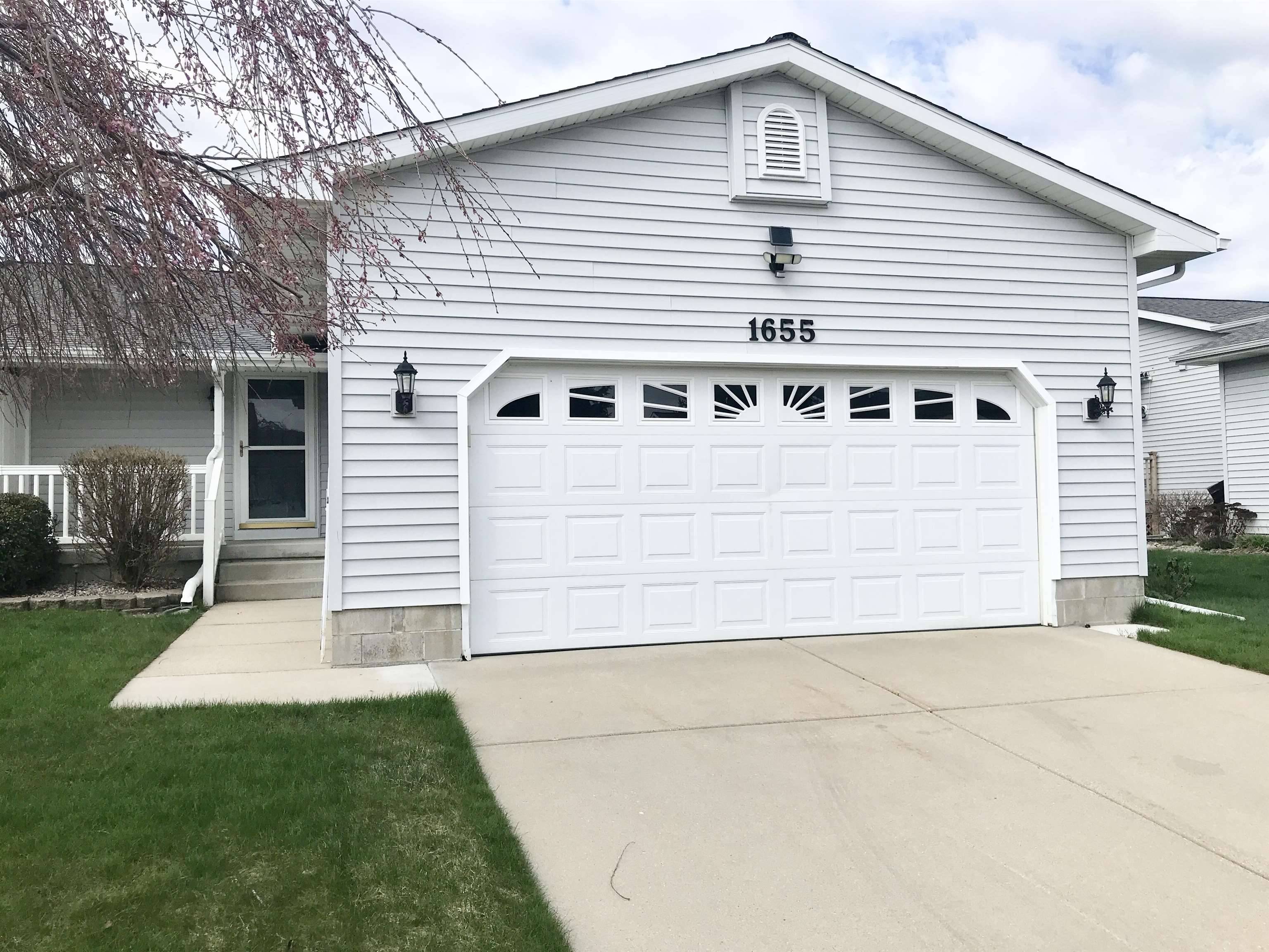 1655 E Gaylord ST, Pleasant, MI 48858