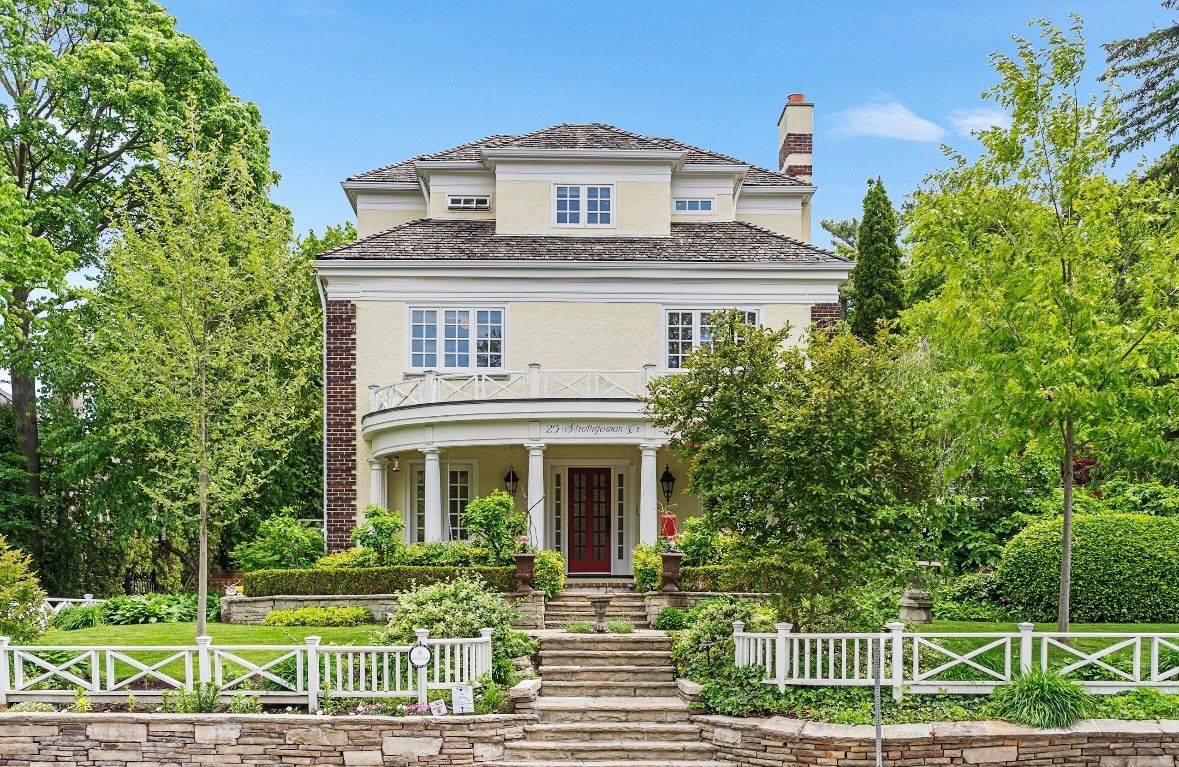 25 Strathgowan CRES, Toronto C04, ON M4N 2Z6