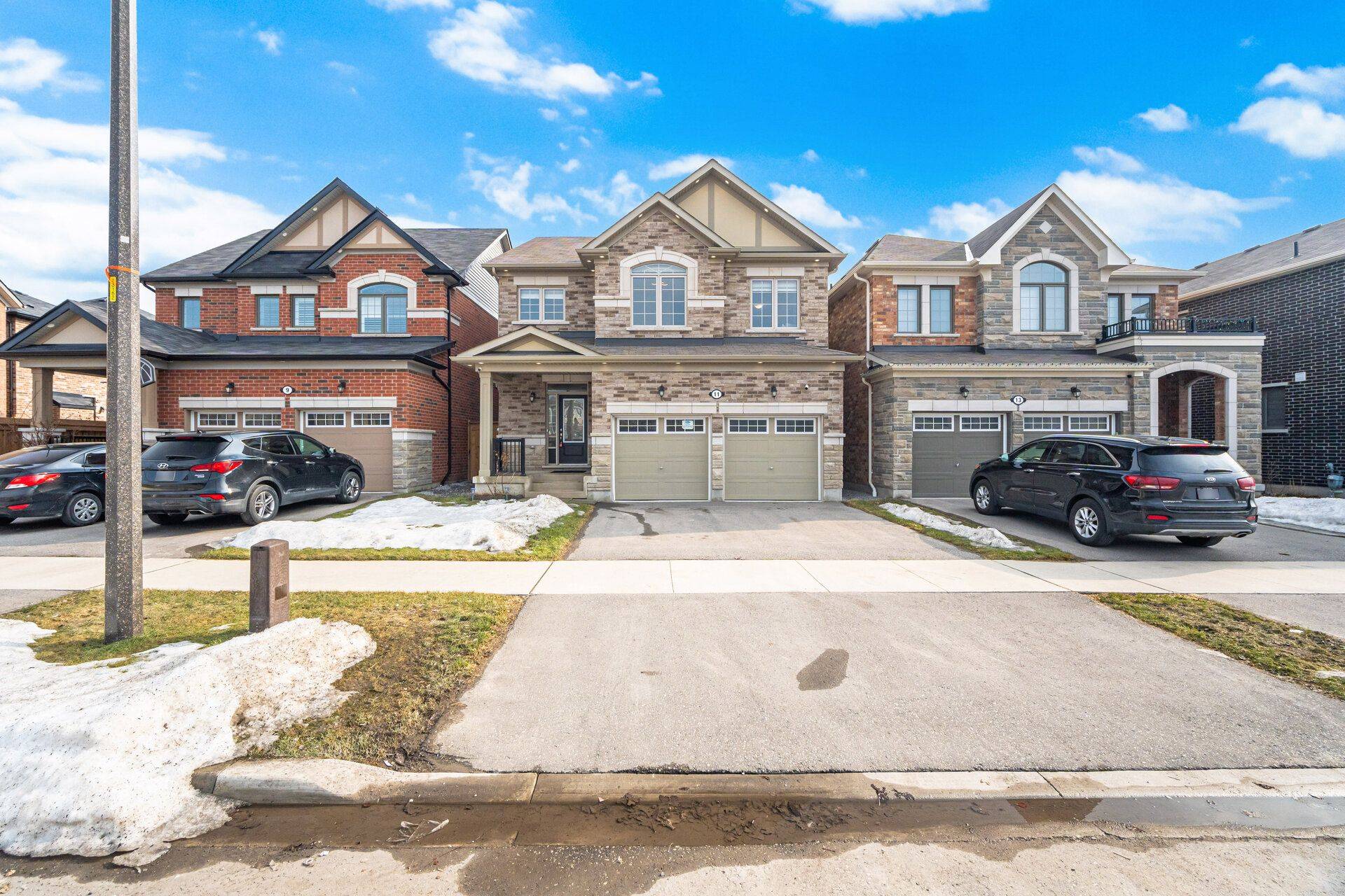 11 Cisco DR, Whitby, ON L1P 0M2