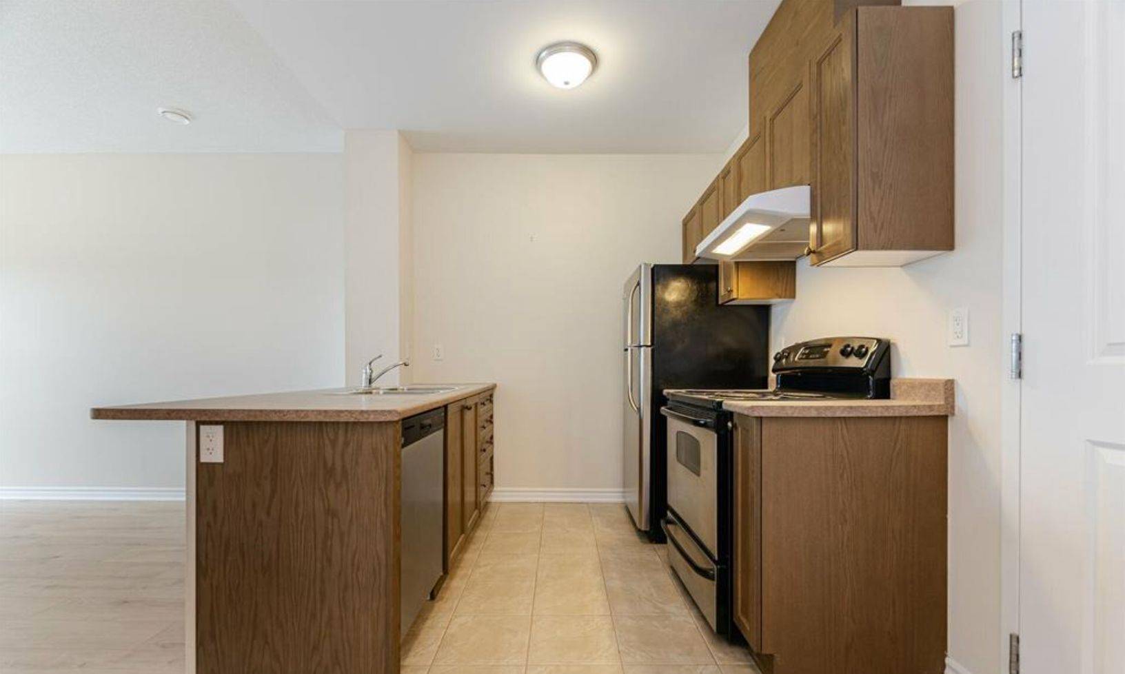1370 Costigan RD #311, Milton, ON L9T 8X7