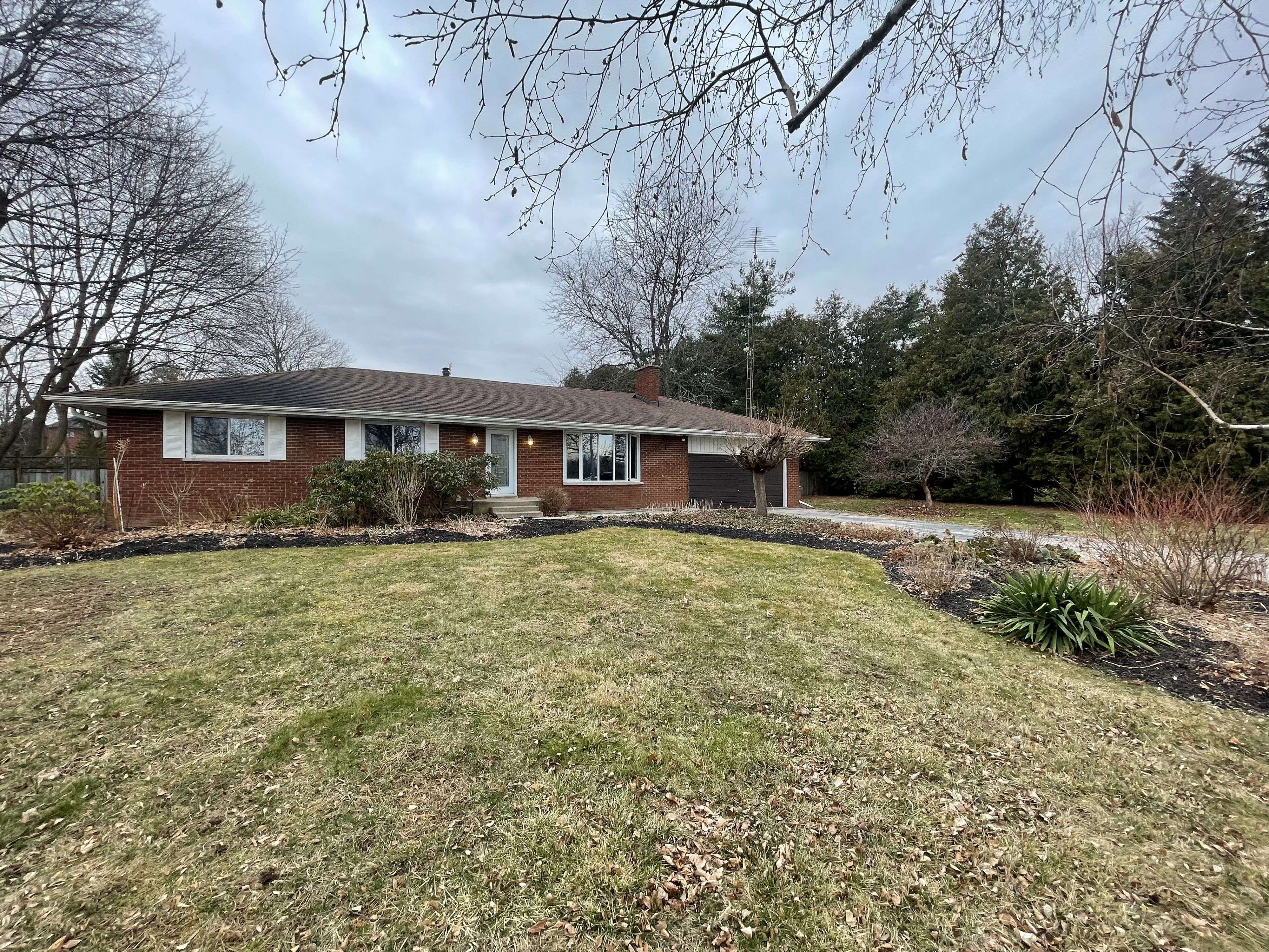 10208 Tenth Line, Halton Hills, ON L0P 1K0