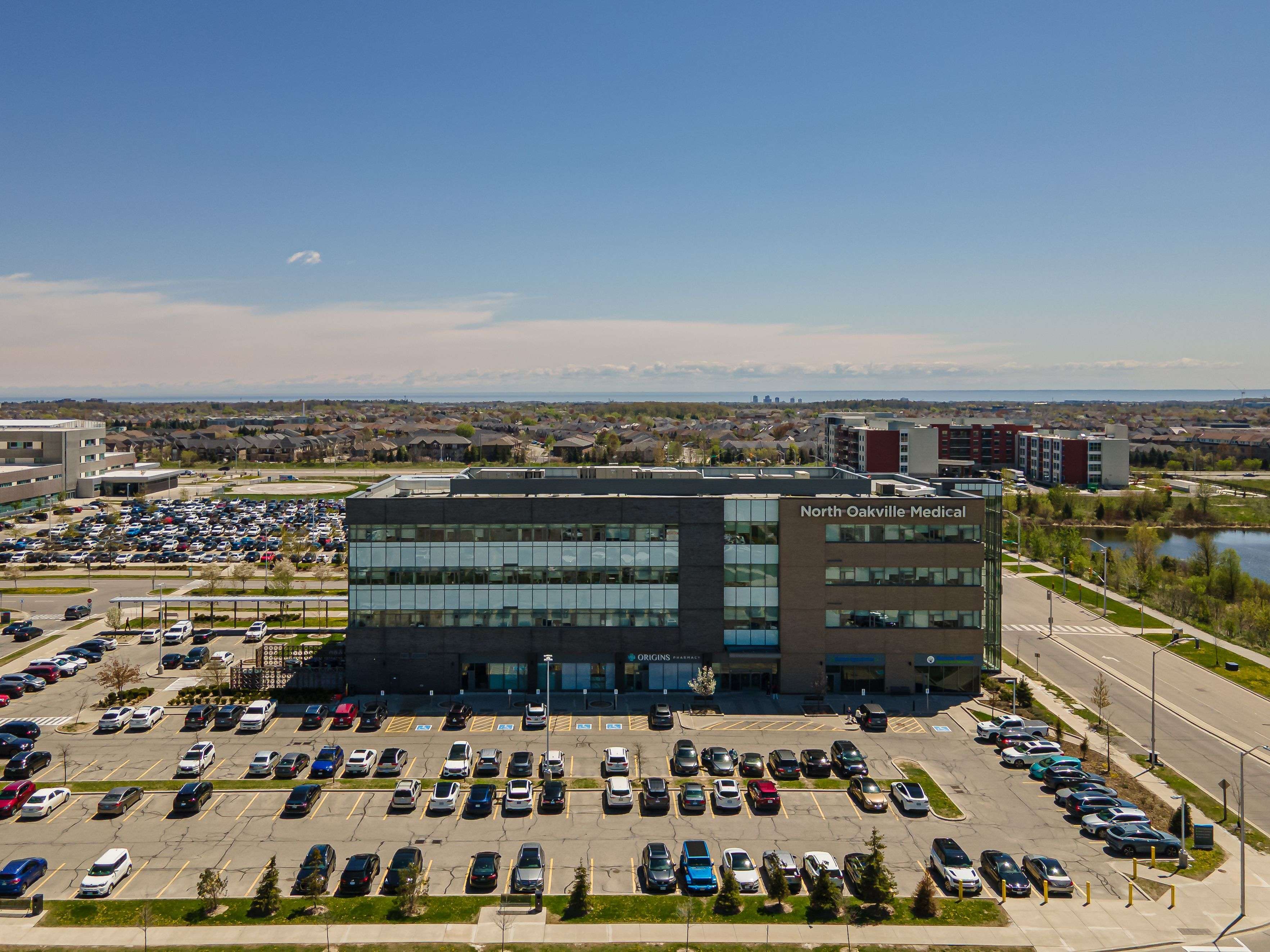 3075 Hospital Gate #408, Oakville, ON L6M 4H6