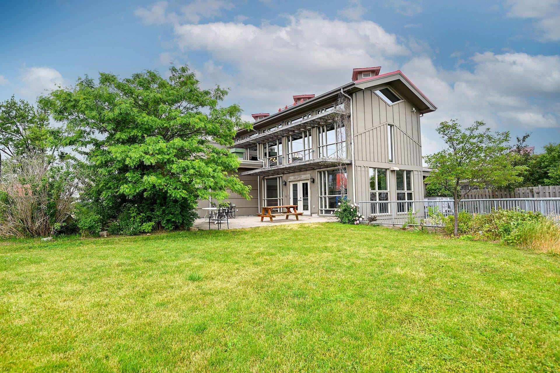 3749 Walker RD, Lincoln, ON L0R 1B2