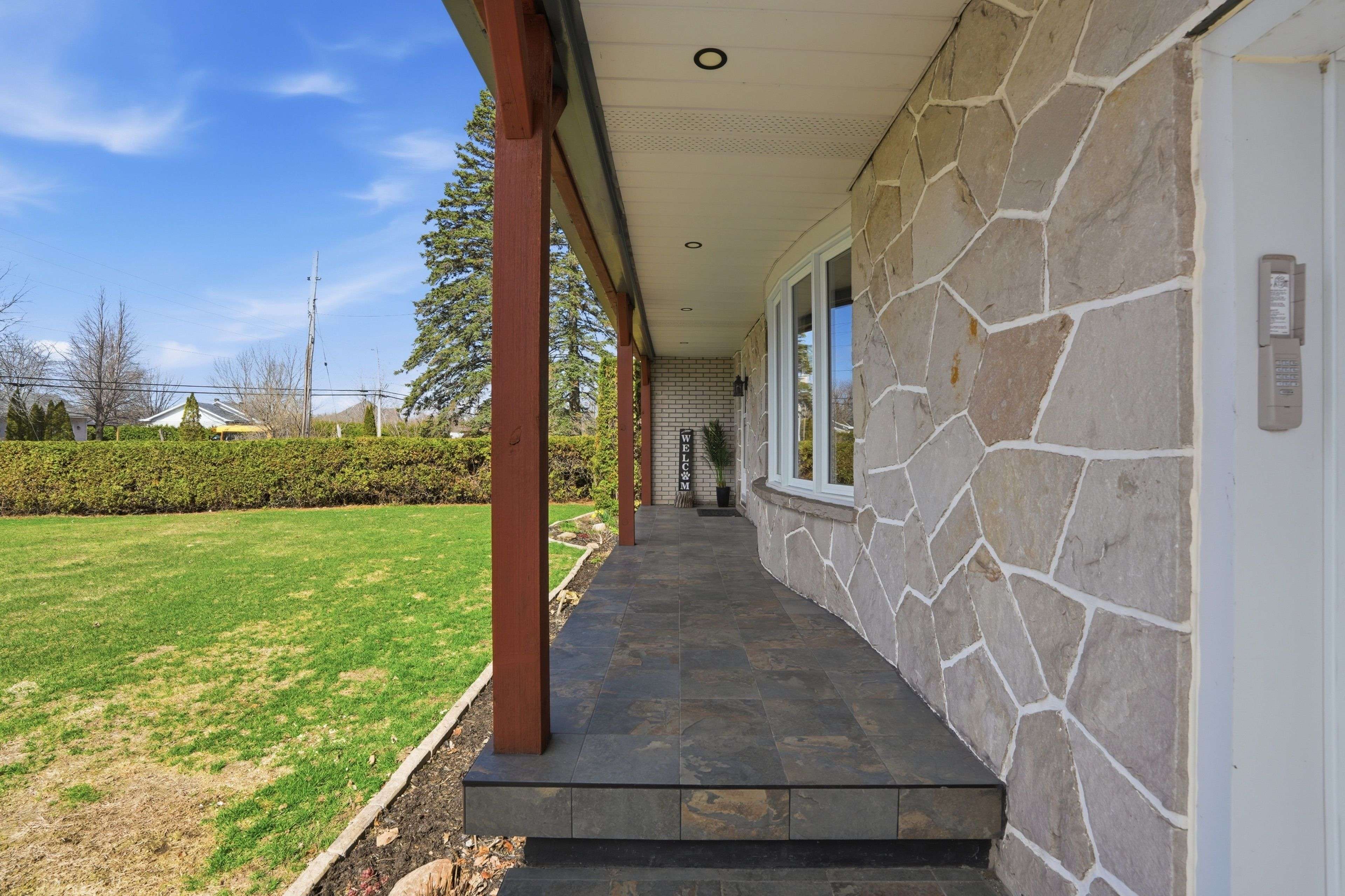 3595 Front RD, East Hawkesbury, ON K6A 2W5