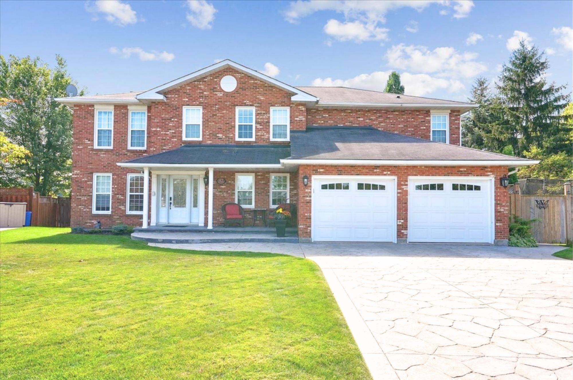 42 Farewell CRES, West Lincoln, ON L0R 2A0