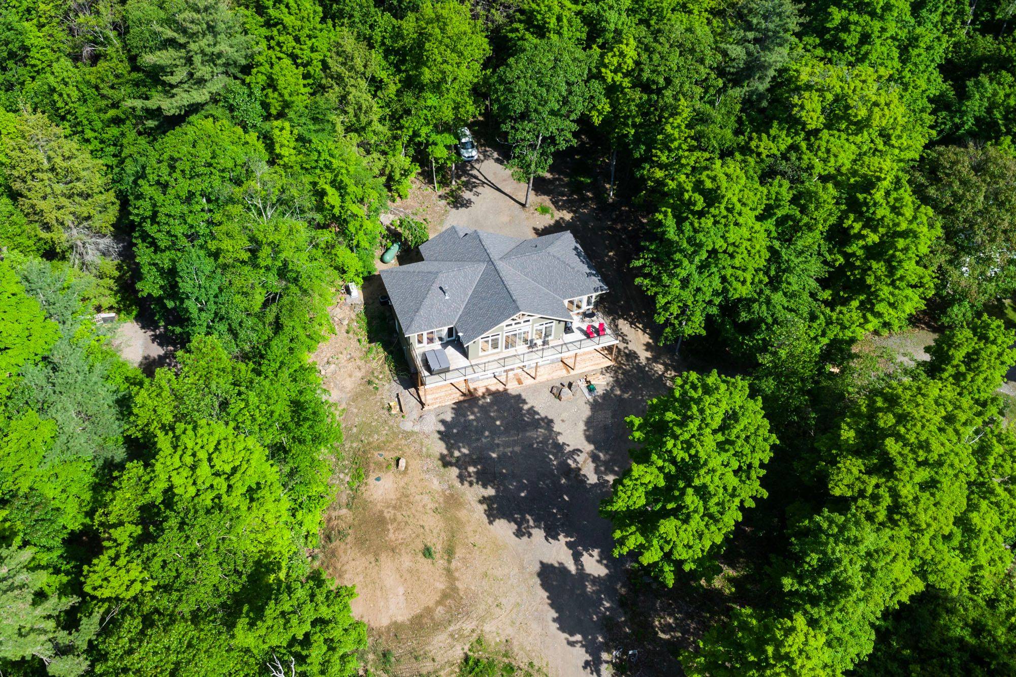 5166 Calabogie RD, Greater Madawaska, ON K0J 1H0
