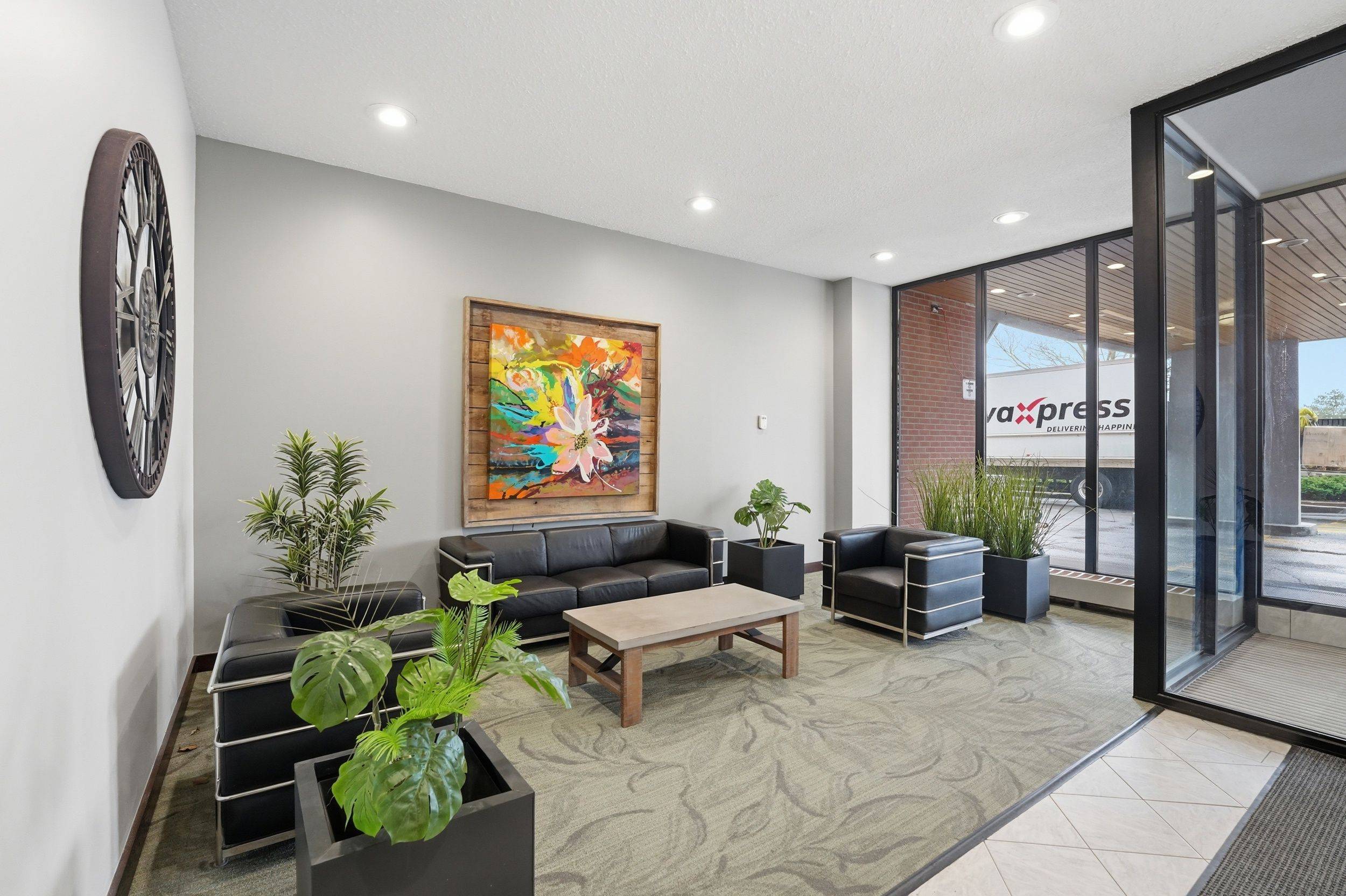 2951 Riverside DR #301, Billings Bridge - Riverside Park And Area, ON K1V 8W6