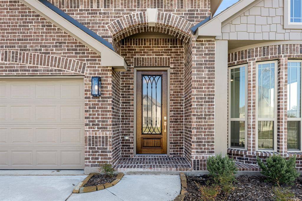 191 Creekside Drive, Sanger, TX 76266