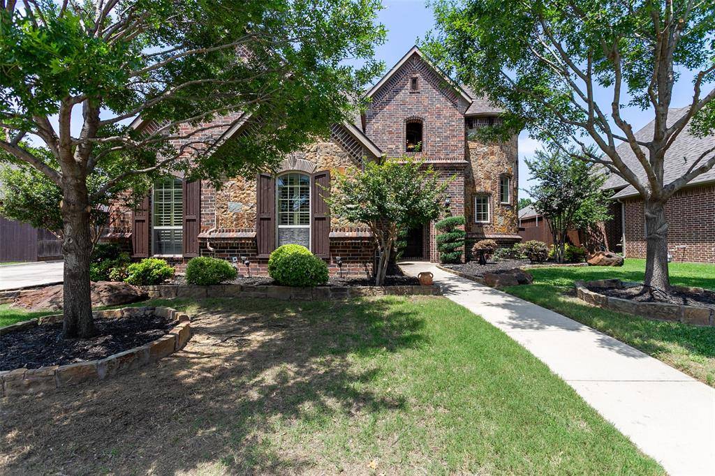 7905 Hallmark Drive, North Richland Hills, TX 76182