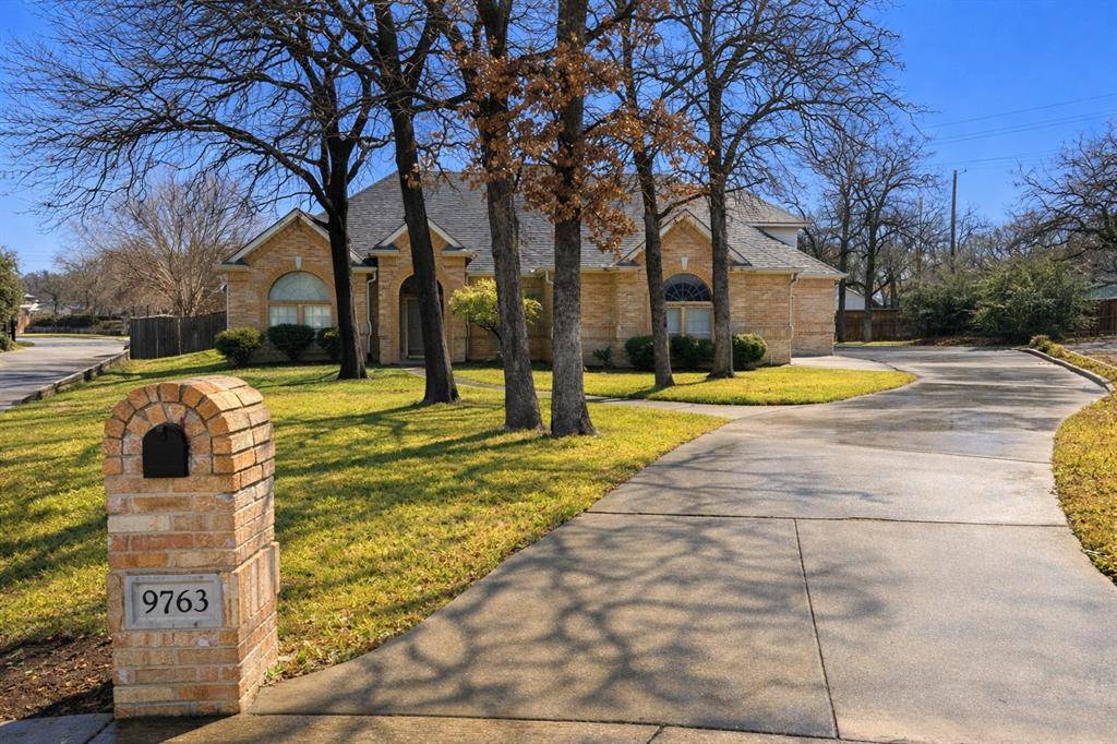 9763 Rock Dove Circle, Fort Worth, TX 76244