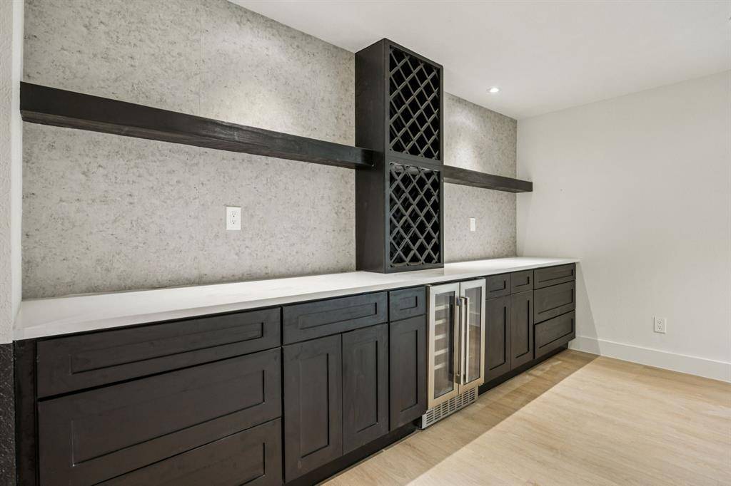 5635 Elm Valley Lane, Dallas, TX 75232