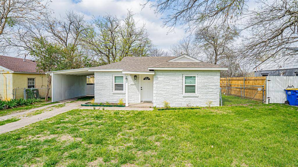 542 S Redford Lane, White Settlement, TX 76108