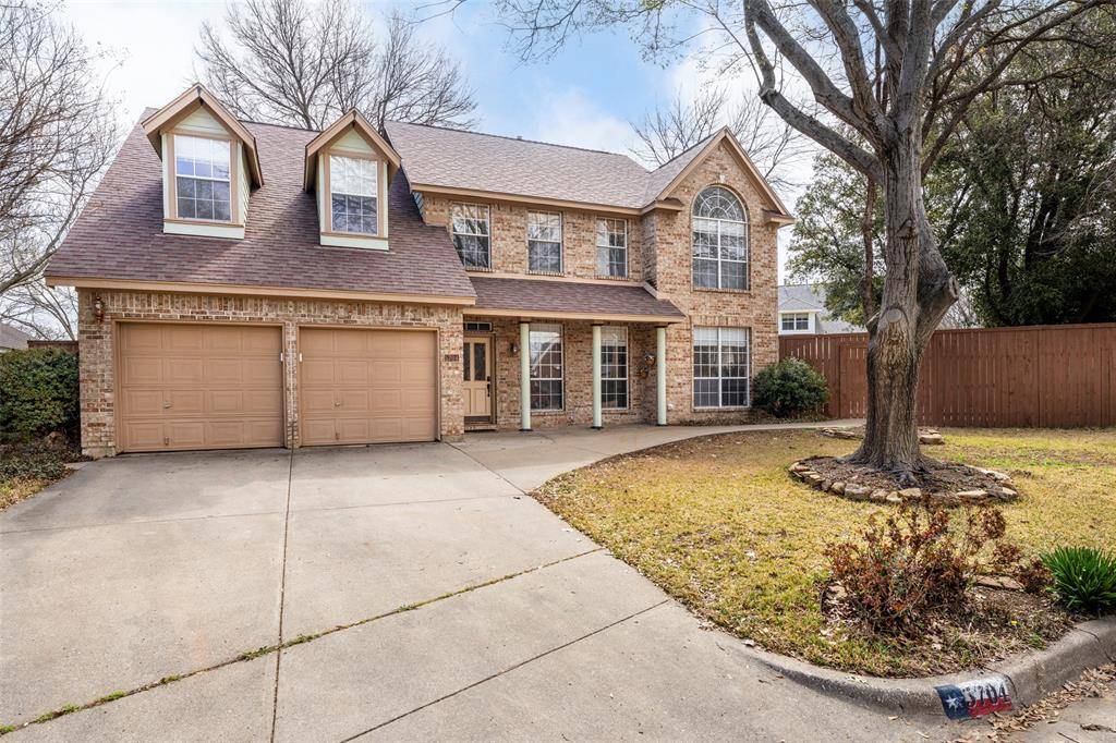 5704 Champion Court, Arlington, TX 76017