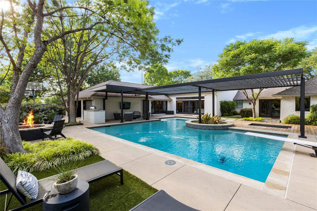 4418 Crooked Lane, Dallas, TX 75229